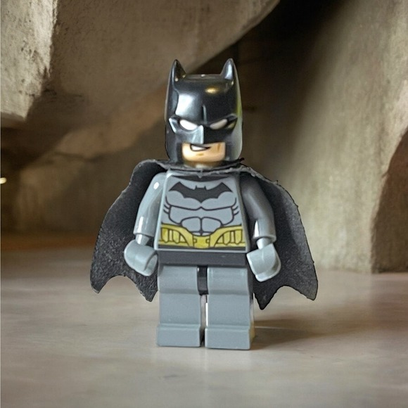 LEGO Minifigure Batman Jokerland Gray Suit Collectible - Picture 1 of 8
